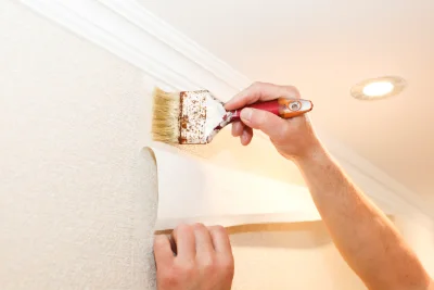 Pose de papier peint à Angrie — revêtements muraux et toiles de verre